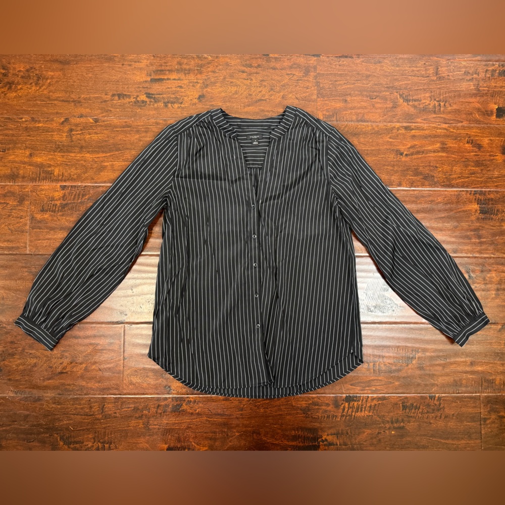 Ann Taylor Factory Blouse, Medium, Black and white striped button up top